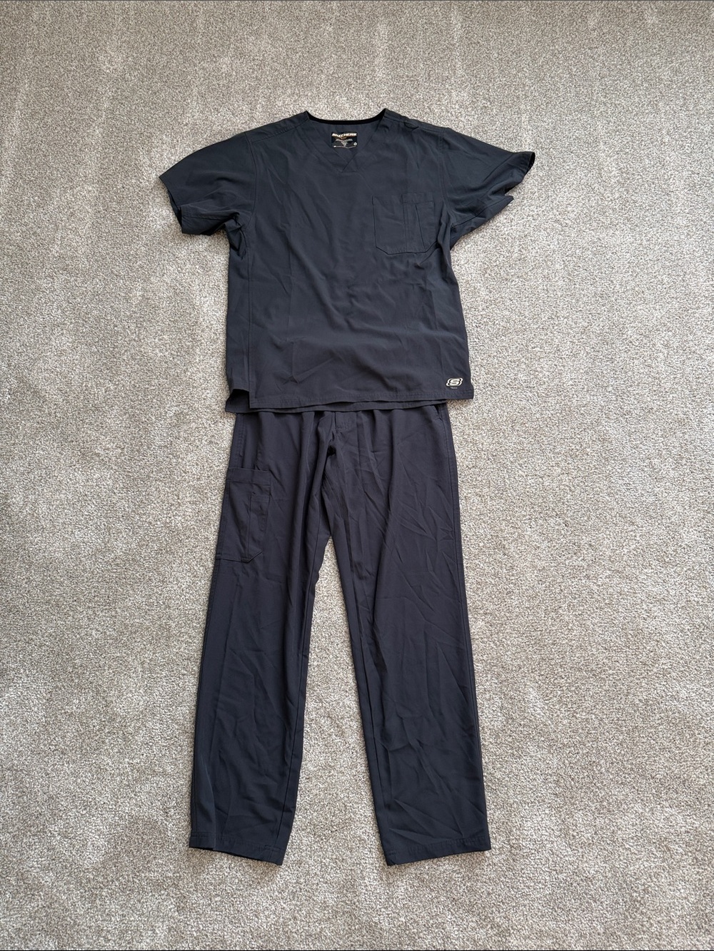 Men’s Sketchers by Barco Scrub Top and Pants
